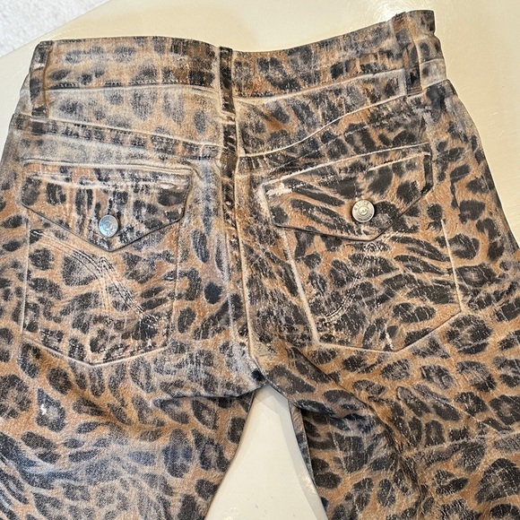 REVICE Animal Print Flare Jeans - Picture 4 of 5